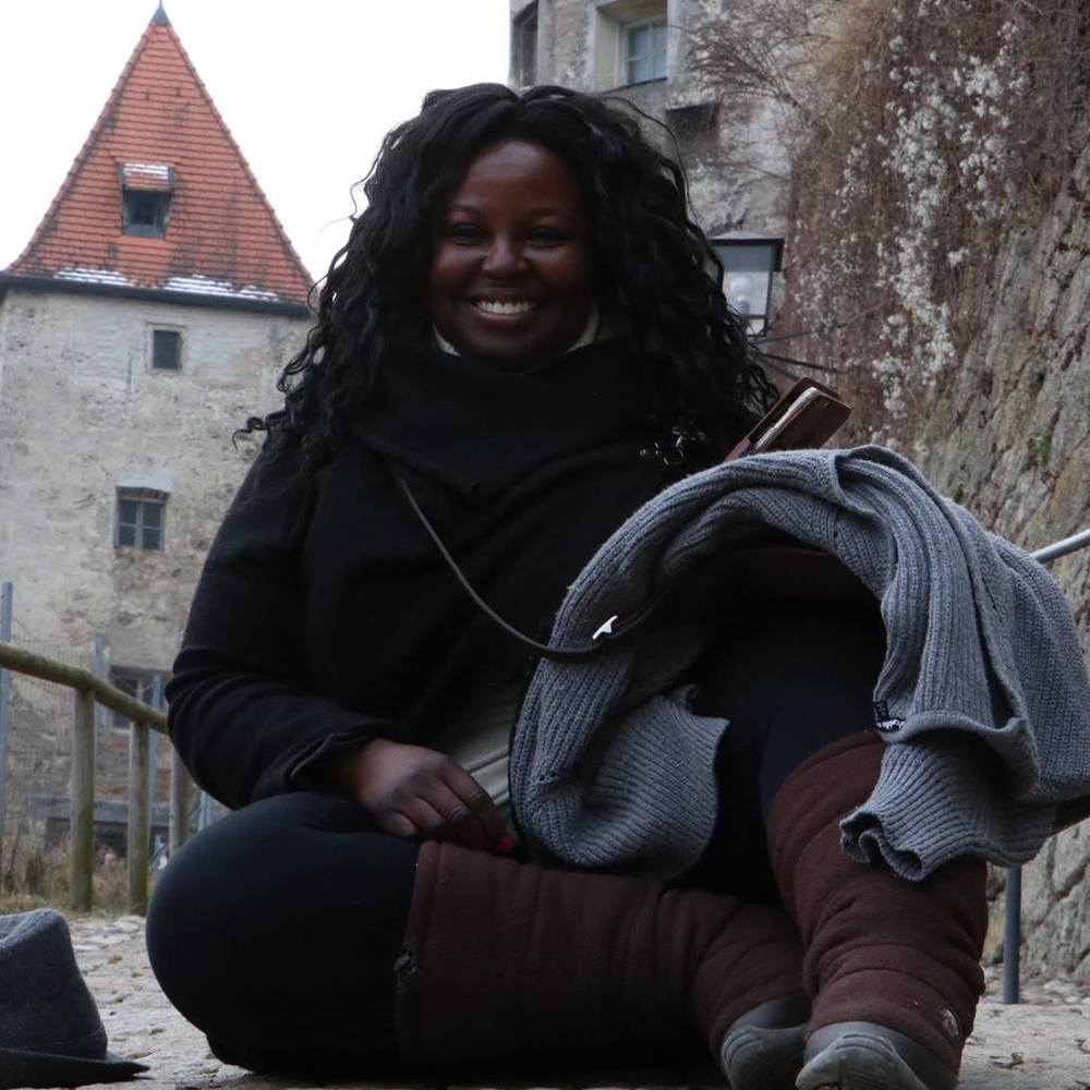 Meet your Posher, Roberta